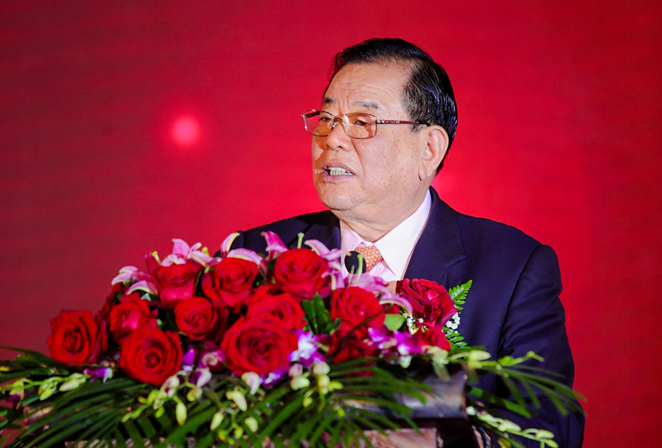德業(yè)人將用心堅守使命,<br>為實現(xiàn)夢想不懼櫛風沐雨、砥礪前行。